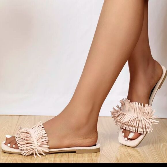 DIRTY LAUNDRY POM POM  SLIP ON ROUND TOE SANDAL - Picture 1 of 14